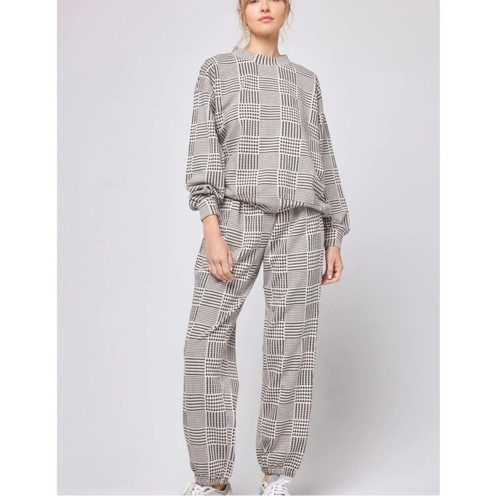 L * SPACE Jog suit